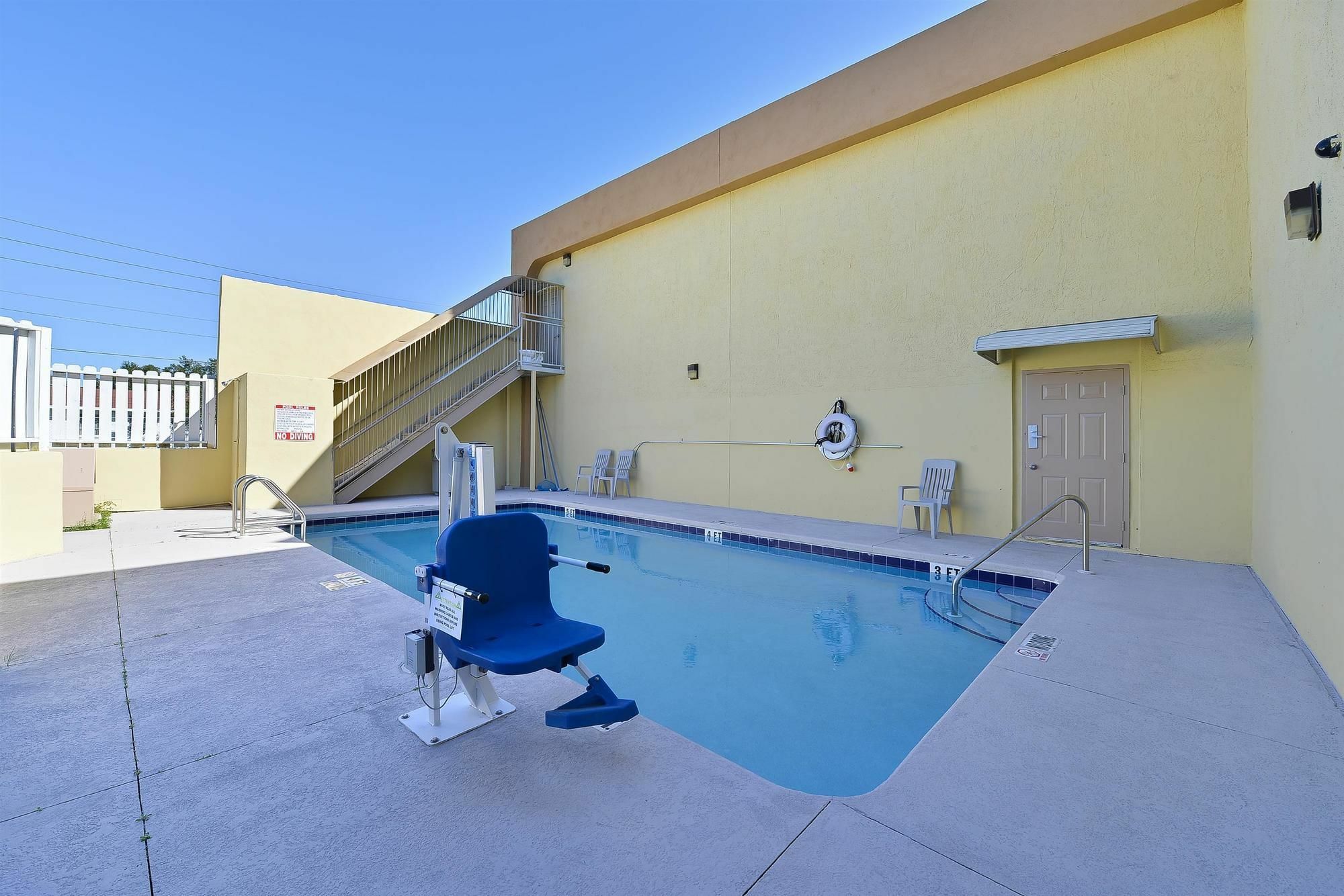 Travel Inn Winter Haven Exteriér fotografie